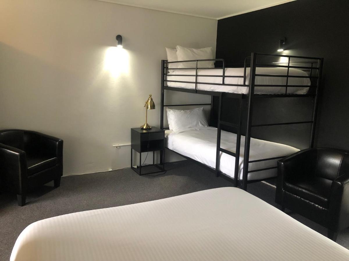 קופס הארבור Matador Motor Inn מראה חיצוני תמונה